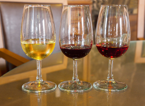 Sherry oder Portwein - drei Gläser mit Portwein